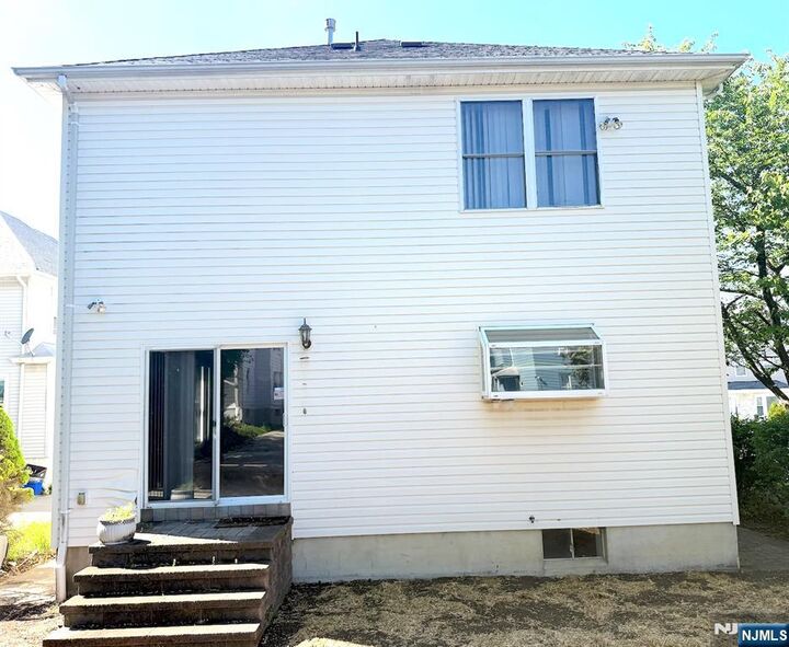 Property Photo:  104 George Street  NJ 08882 