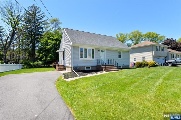 Property Photo:  113 Stanley Court  NJ 07508 