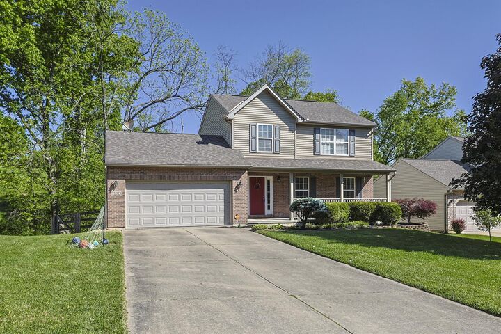 Property Photo:  1104 Amblewood Court  KY 41051 
