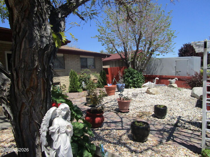 Property Photo:  908 Ivy Street  NV 89703 