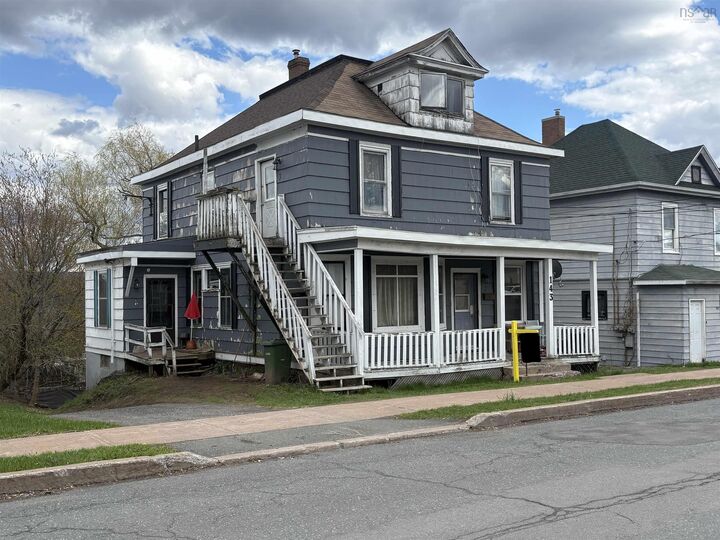 143 Mackay Street — photo 1