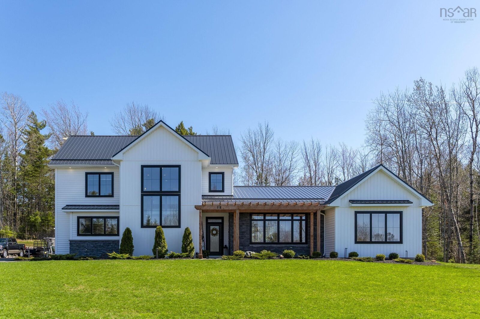 Property Photo:  18 Mount Vincent Drive  NS B4N 0M2 