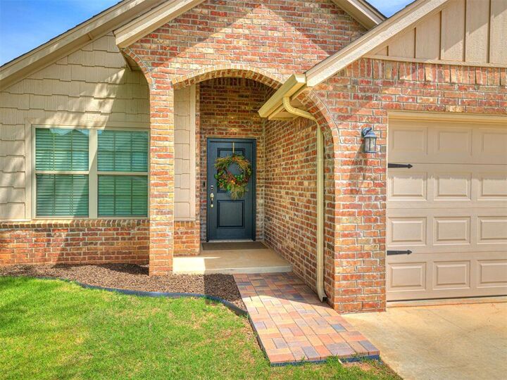 Property Photo:  3696 King Arthur Court  OK 73065 