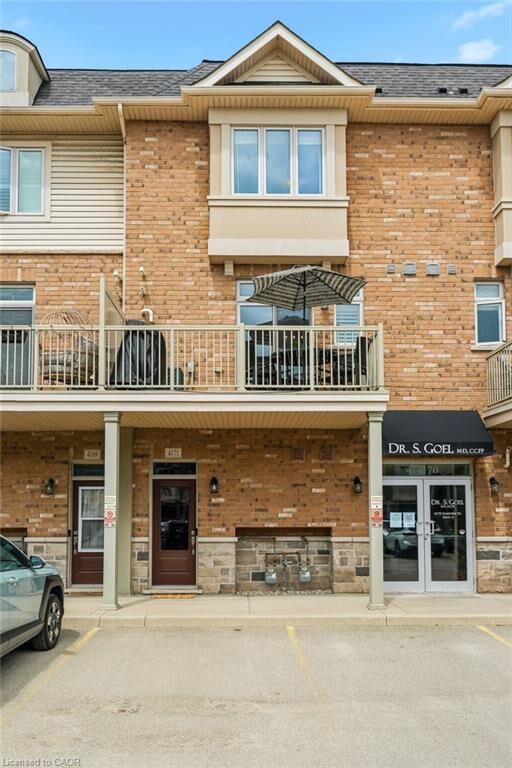 Property Photo:  4171 Palermo Common  ON L7L 0G7 