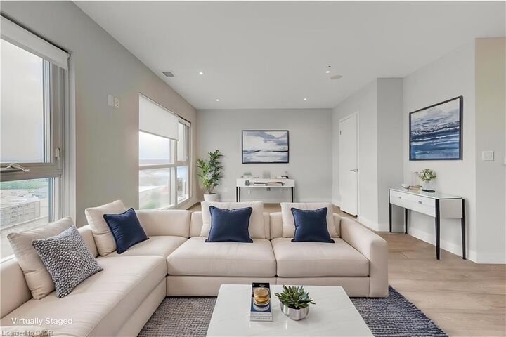 Property Photo:  1 Victoria Street S 1513  ON N2G 0B5 