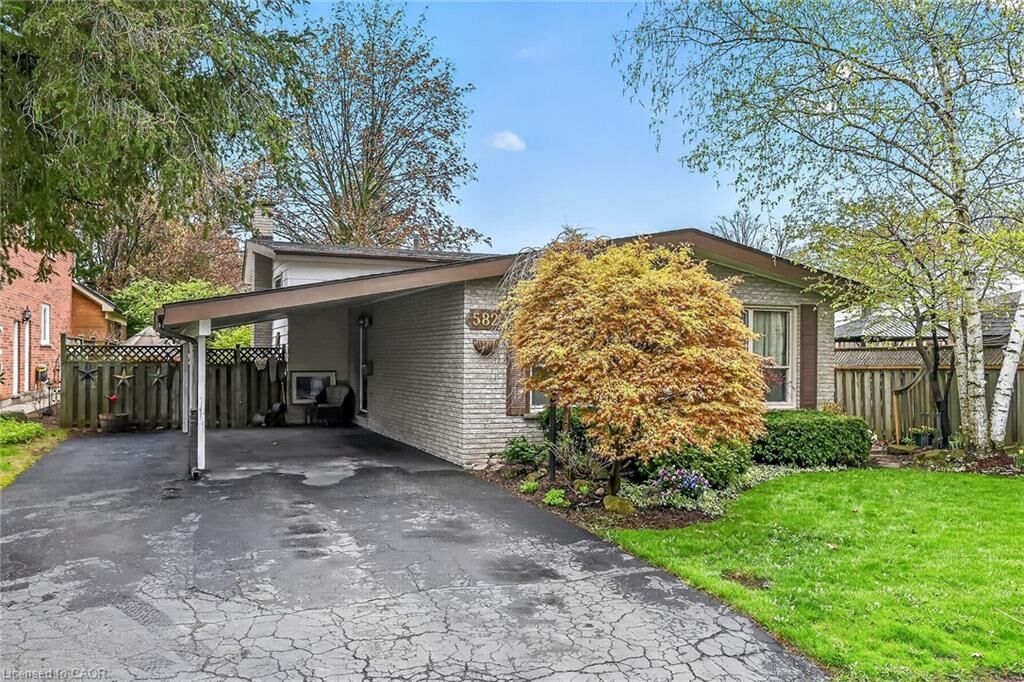 Property Photo:  582 Woodview Road  ON L7N 3A1 