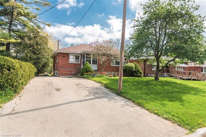 Property Photo:  1167 Fisher Avenue  ON L7P 2L2 