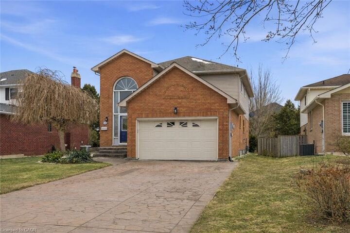 Property Photo:  12 Sumner Crescent  ON L3M 5E2 