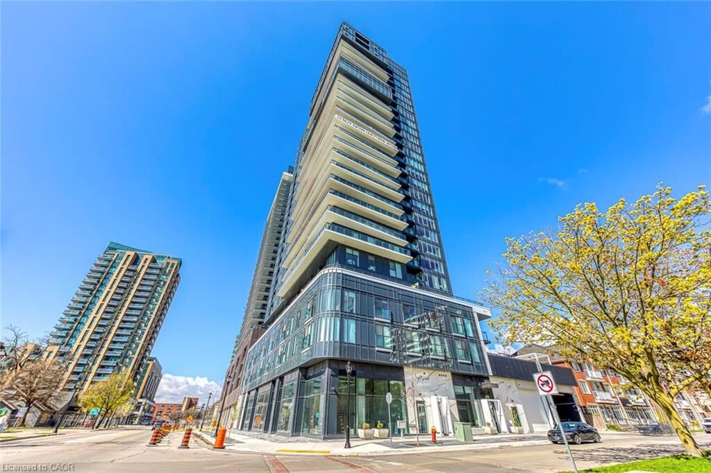 Property Photo:  370 Martha Street 809  ON L7R 0G9 