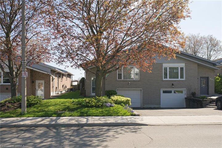 Property Photo:  681 Upper Horning Road  ON L9C 7R3 
