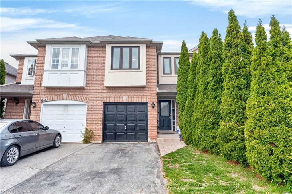 Property Photo:  2067 Golden Orchard Trail  ON L6M 3N5 