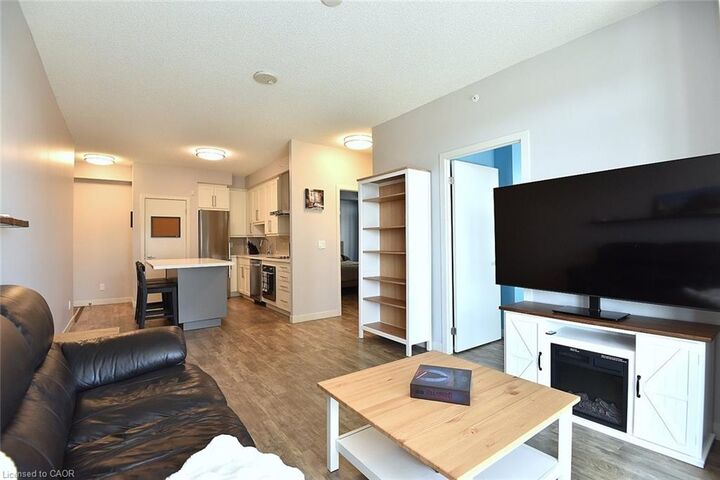 Property Photo:  2081 Fairview Street 1003  ON L7R 0E4 