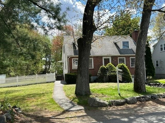 Property Photo:  14 Locust St  MA 01801 