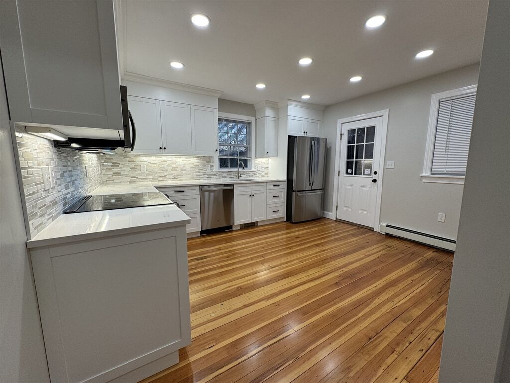 Property Photo: 23 Seaview St 23 MA 02360