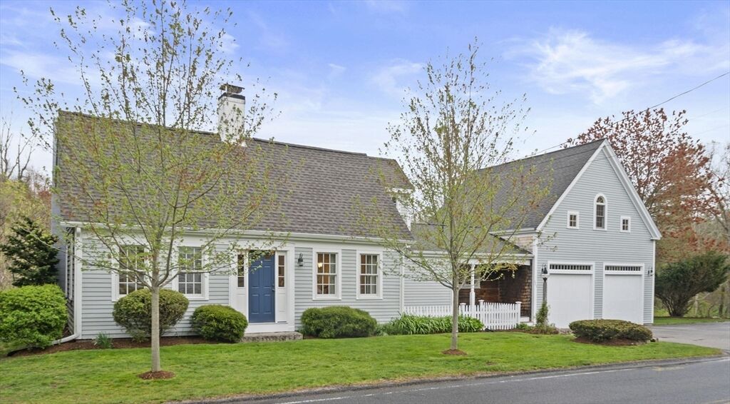 Property Photo:  225 Old Oaken Bucket Road  MA 02061 
