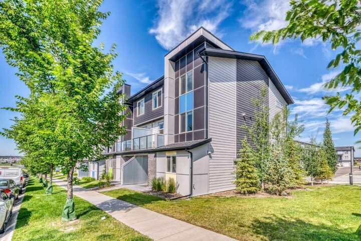 Property Photo:  90 Redstone Way NE  AB T3N 1M6 