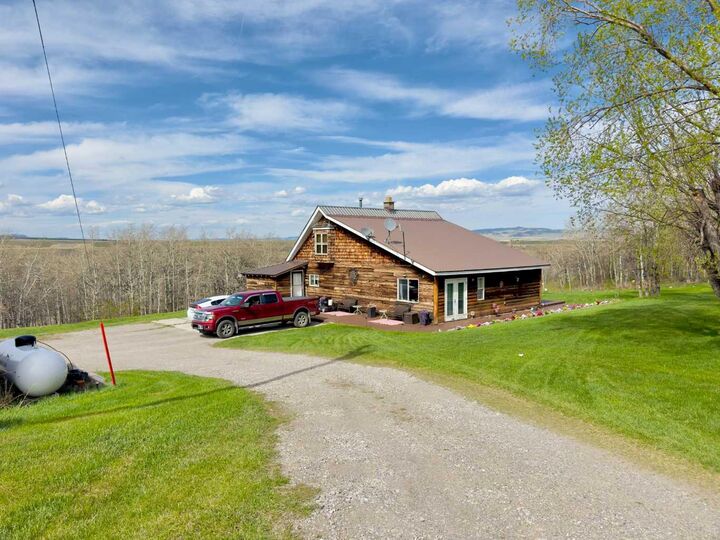 2127 Twp Rd 7-3A — photo 1