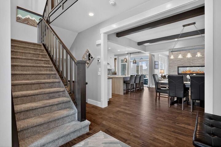 Property Photo:  616 Coopers Crescent SW  AB T4B 0X5 