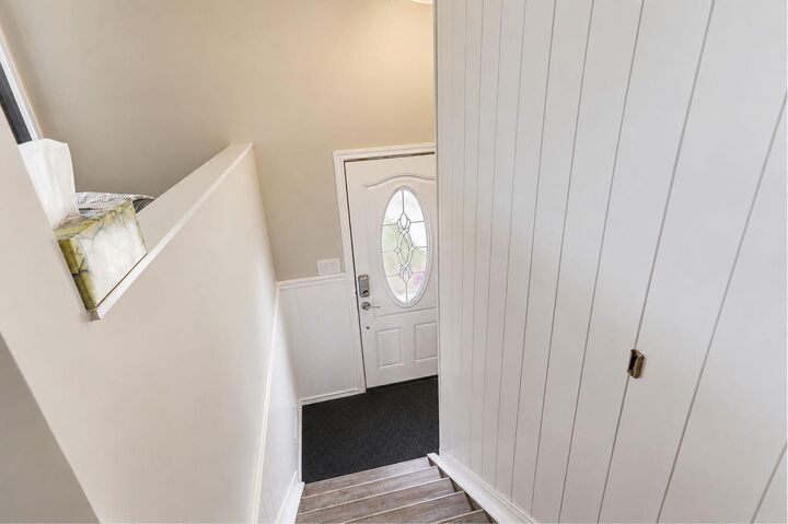 Property Photo:  9911 104 Avenue  AB T8X 5A2 