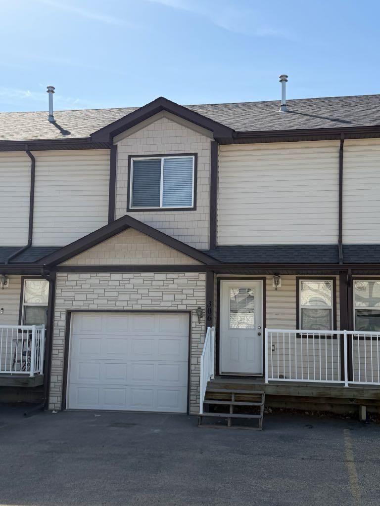 Property Photo:  10150 121 Avenue 306  AB T8V 8H2 