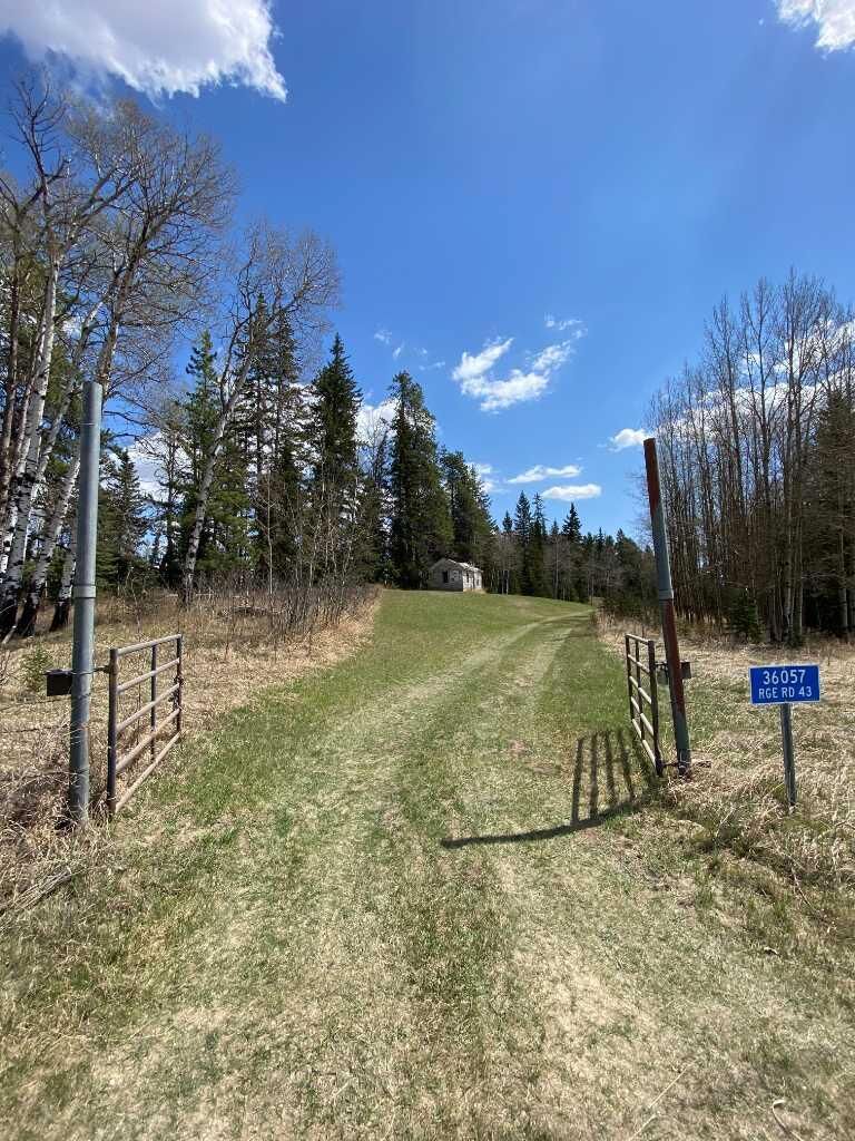 Property Photo:  36057 Range Road 43  AB T4G 0L5 