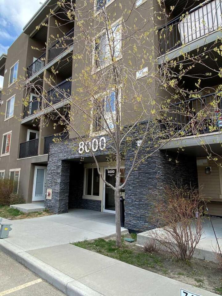 Property Photo:  403 Mackenzie Way SW 8104  AB T4B 3V7 
