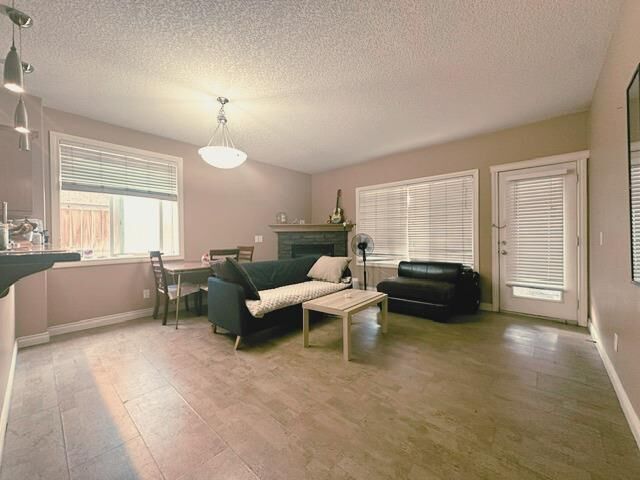Property Photo:  110 12 Avenue NE 102  AB T2E 0Z9 