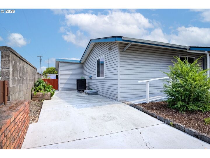 Property Photo:  507 NE 99th St 92  WA 98665 