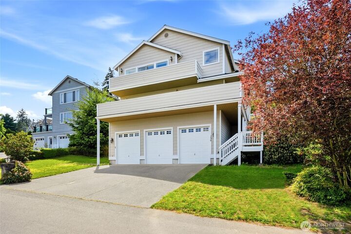 Property Photo:  130  67th Avenue Ct E  WA 98424 