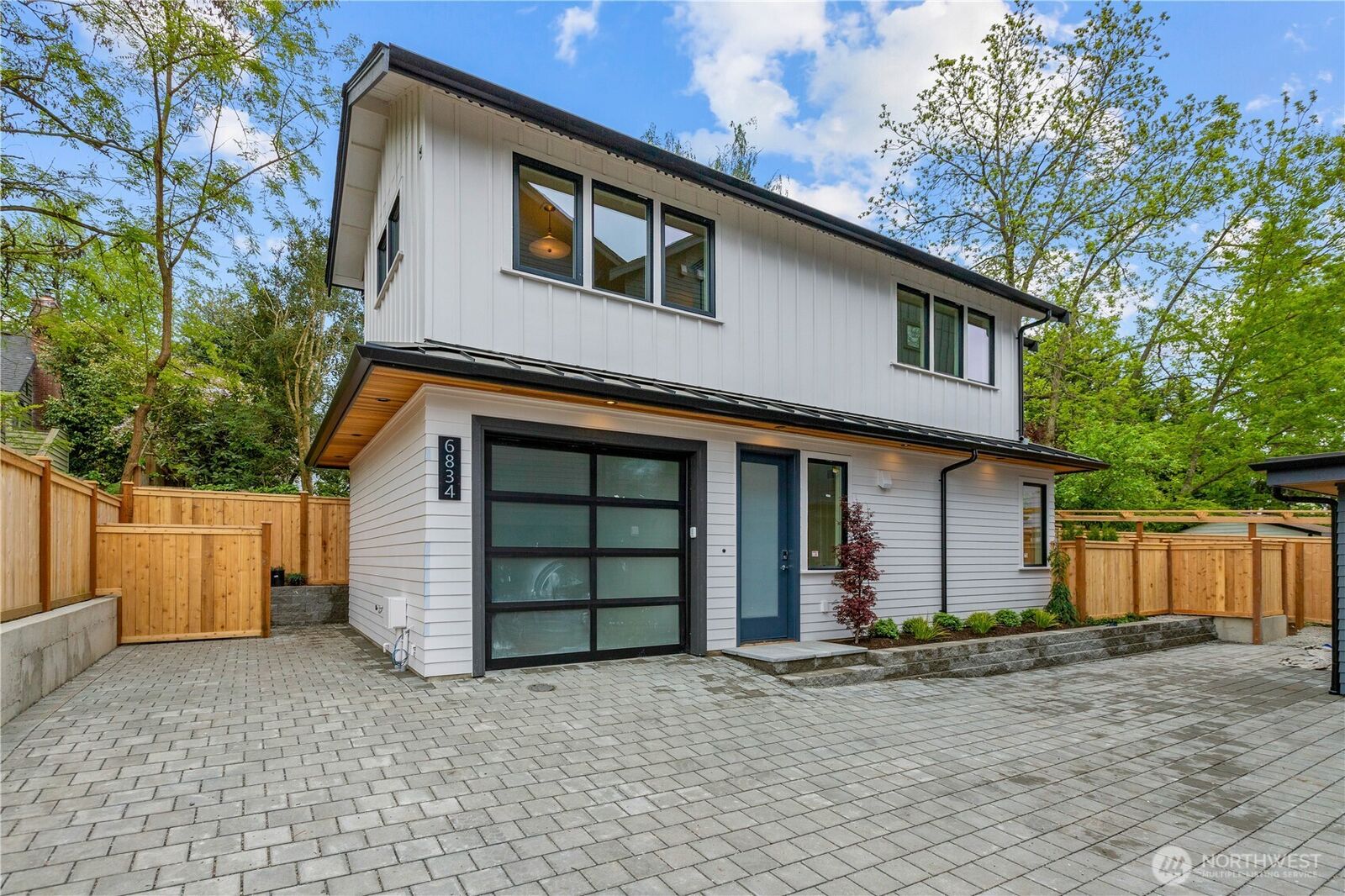 Property Photo:  6834  47th Avenue NE  WA 98115 