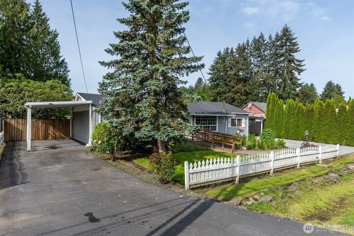 Property Photo:  3425  Pennsylvania Road  WA 98632 