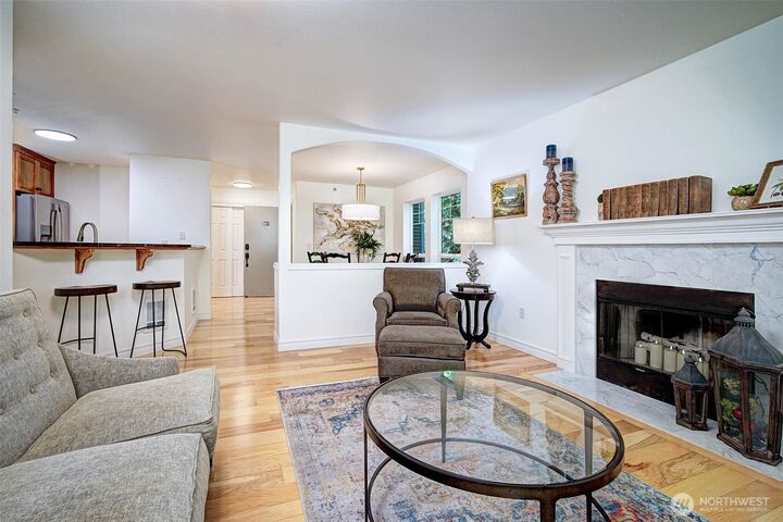 Property Photo: 18501 SE Newport Way J238 WA 98027
