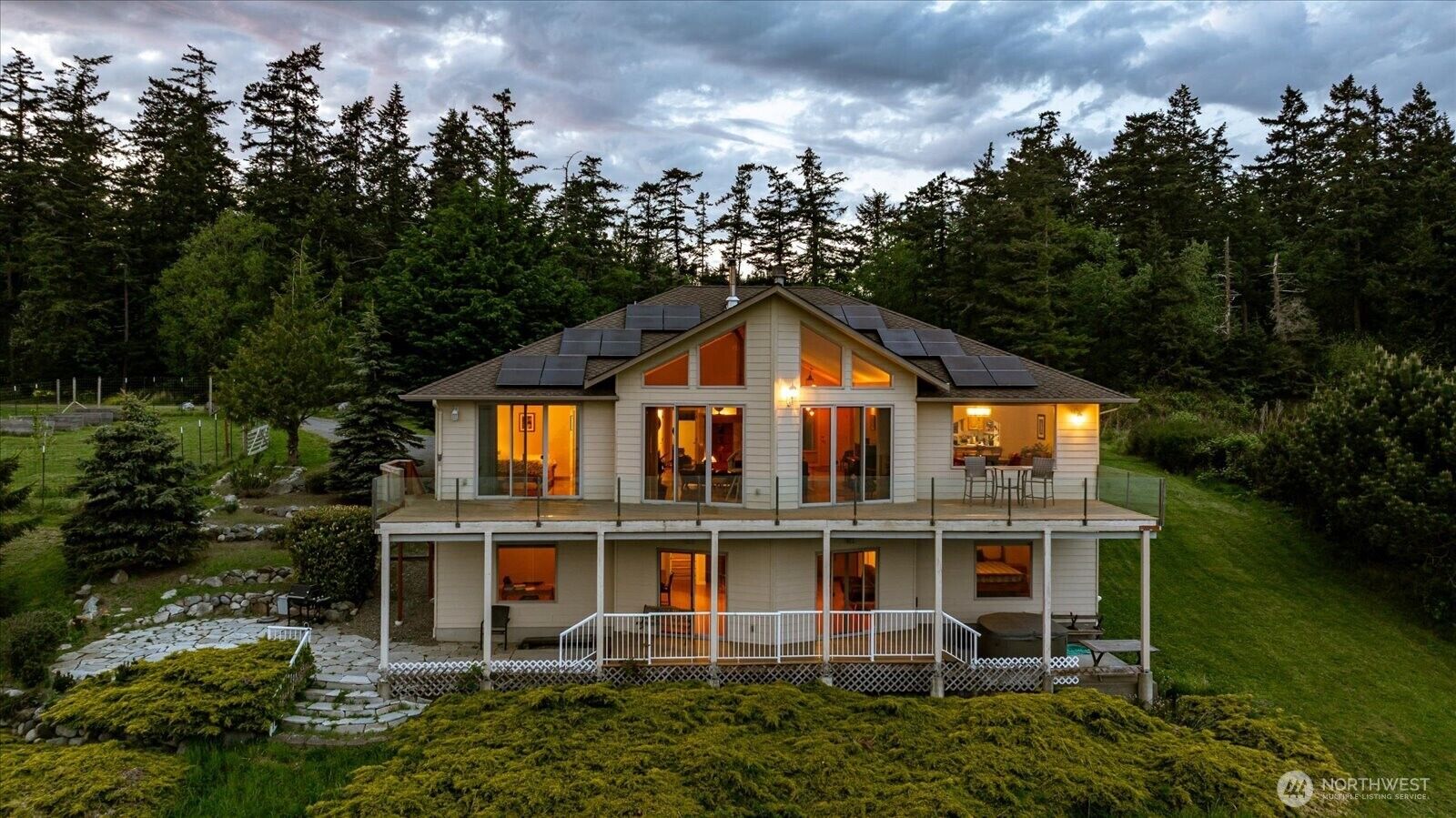 Property Photo:  2364  Strawberry Point Road  WA 98277 