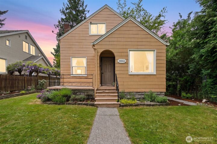 Property Photo:  3842 S D Street  WA 98418 