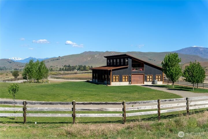 Property Photo:  97  Thurlow Road  WA 98856 