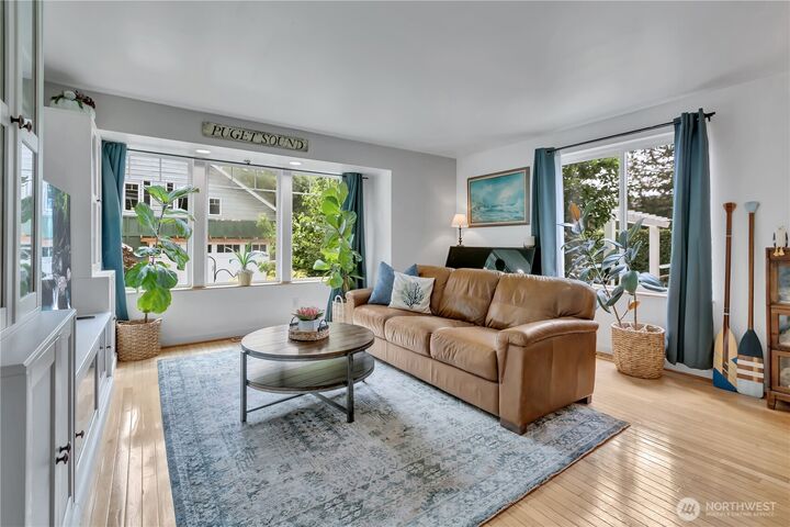 Property Photo:  7009 E Dakota Street  WA 98366 