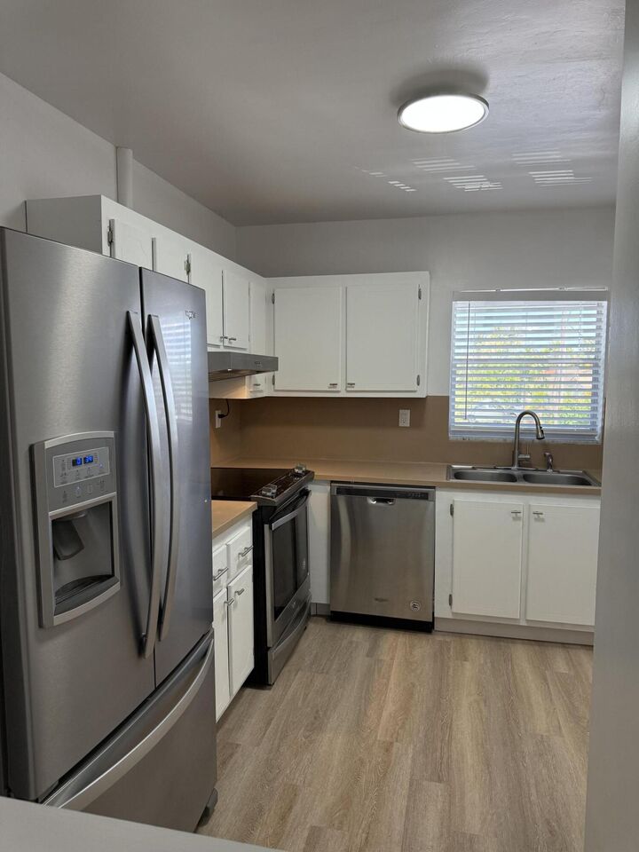 Property Photo:  1400 NE 55th Street  FL 33334 