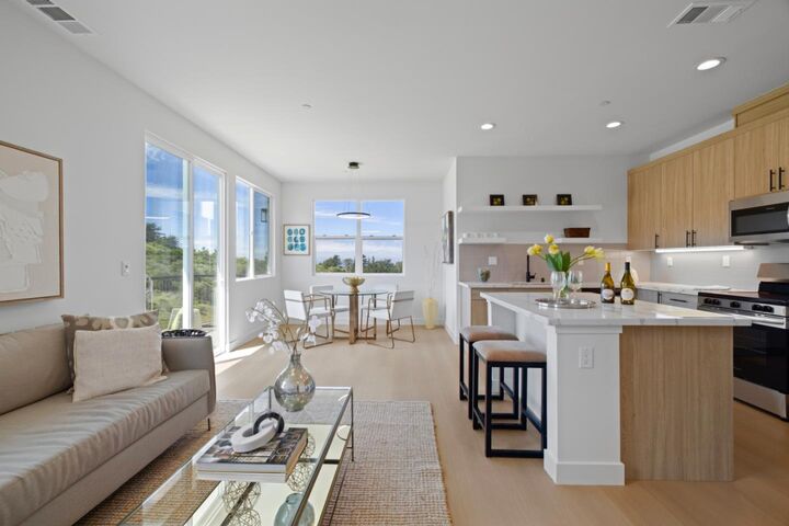 Property Photo: 801 Fassler CA 94044