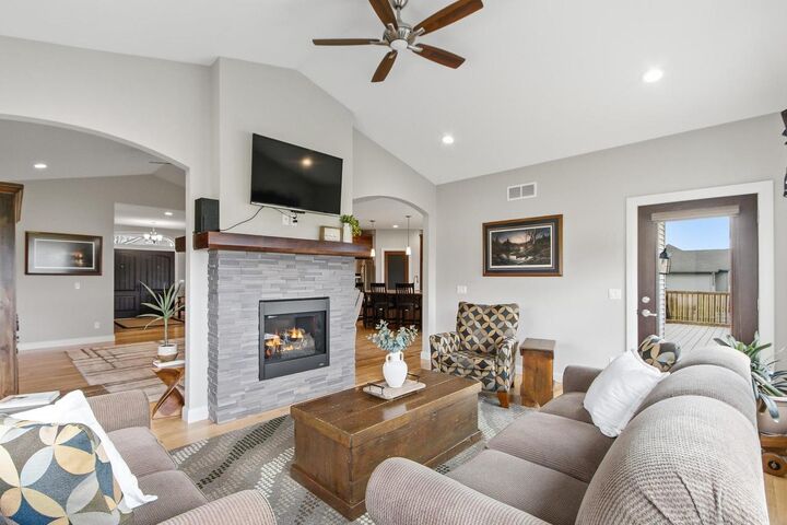Property Photo:  441 Willow Springs Court  WI 53548 