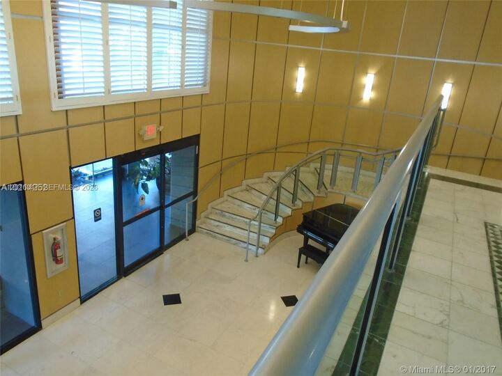 Property Photo:  6770 Indian Creek Dr 6R  FL 33141 