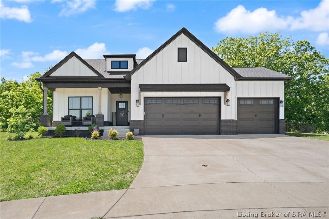 Property Photo:  6015 Heaven Hill Drive  IN 47111 