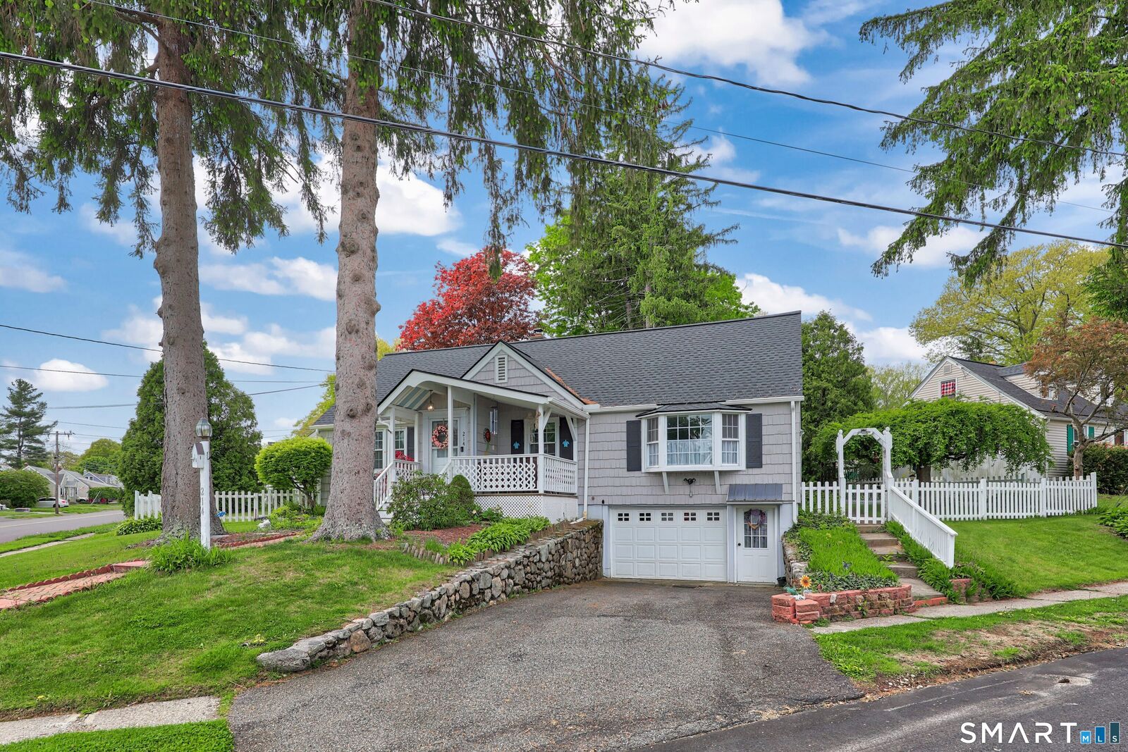 Property Photo:  214 North Hoadley Street  CT 06770 