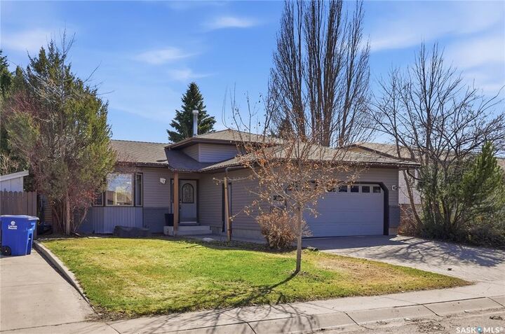 Photo de la propriété:  606 Hogg Crescent  SK S7N 3V6 
