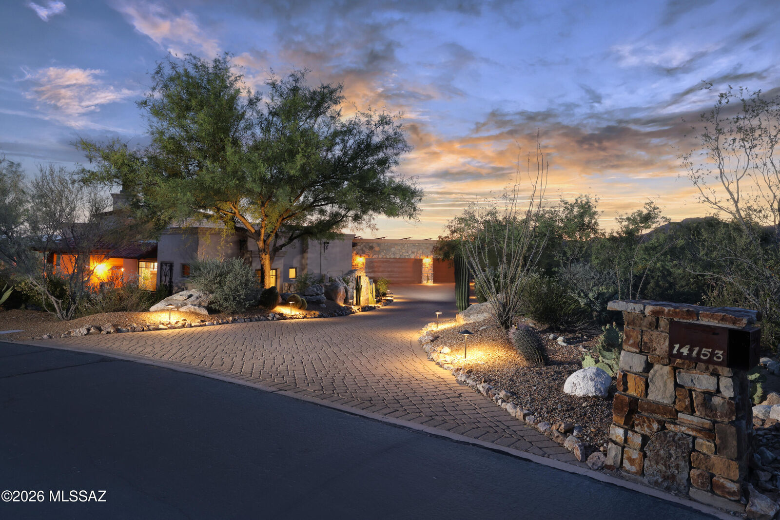 Property Photo:  14153 N Blazing Canyon Place  AZ 85755 