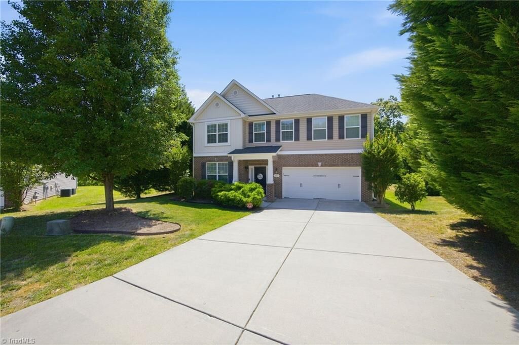 Property Photo:  2683 Wellfleet Drive  NC 27265 
