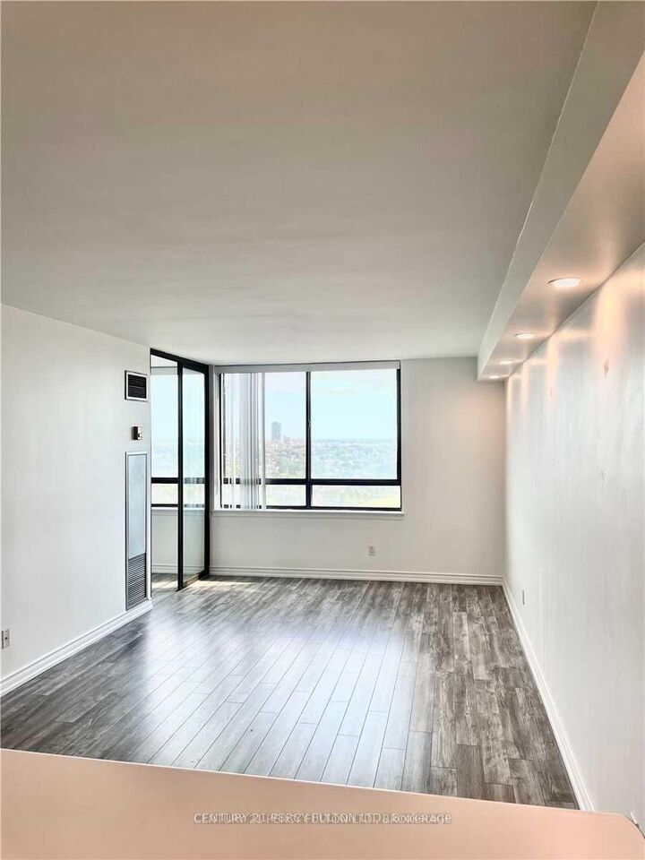 Photo de la propriété:  75 Bamburgh Circle 1619  ON M1W 3W1 