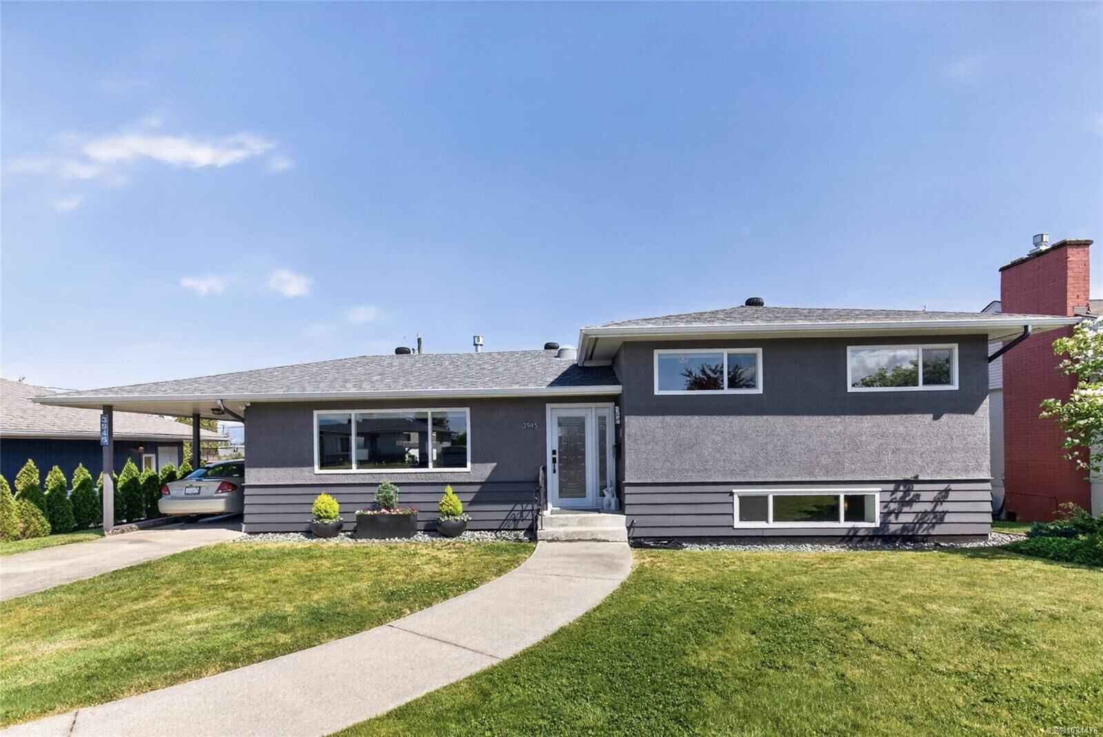 Property Photo:  3945 Exton St  BC V9Y 3X8 