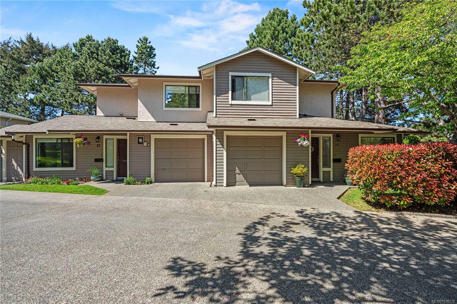 Property Photo:  1309 McKenzie Ave 18  BC V8P 2M1 