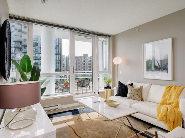 Property Photo:  834 Johnson St 708  BC V8W 1N3 