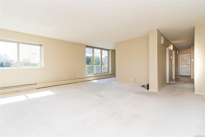 Property Photo:  1148 Goodwin St 507  BC V8S 5H2 